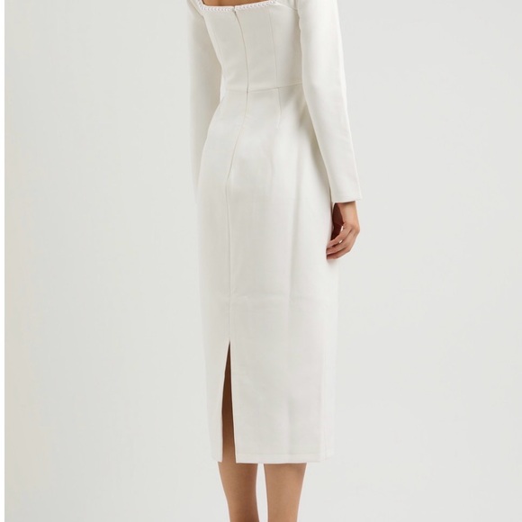 Chic Long Sleeve White Dress - Picture 2 of 2